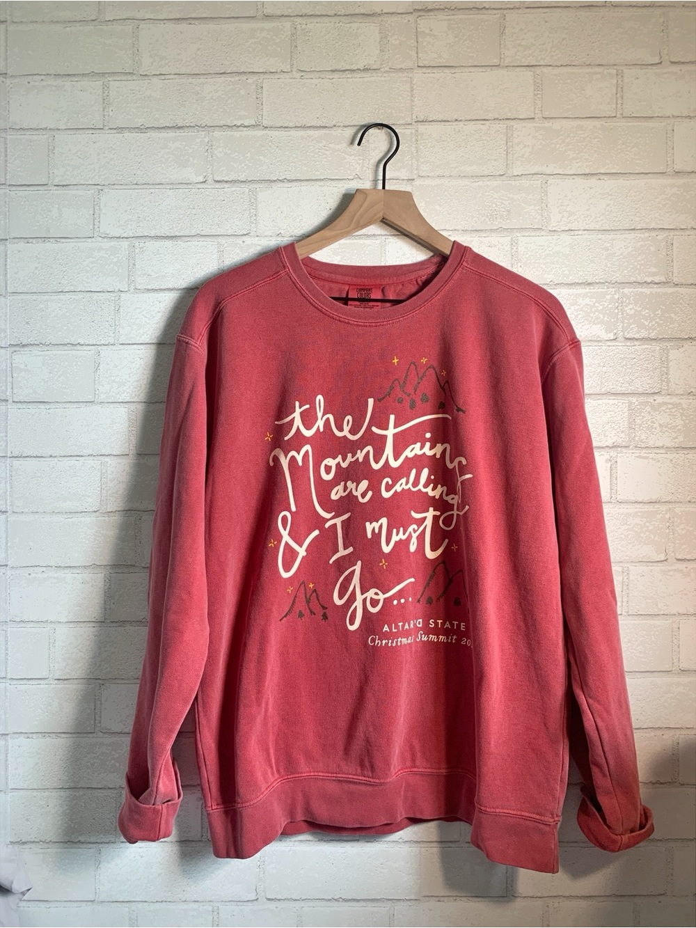 Altar'd State Heather Red Crewneck Sweatshirt Mountains Are Calling Graphic